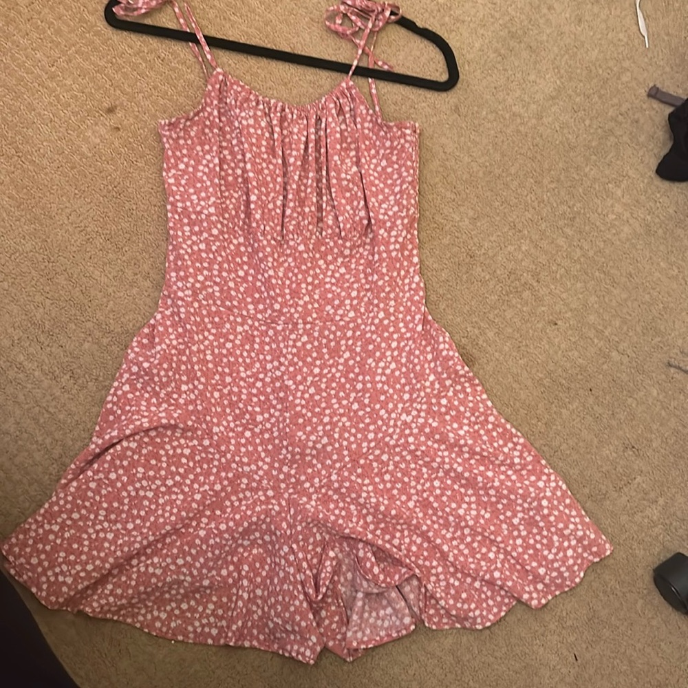 Medium blush romper